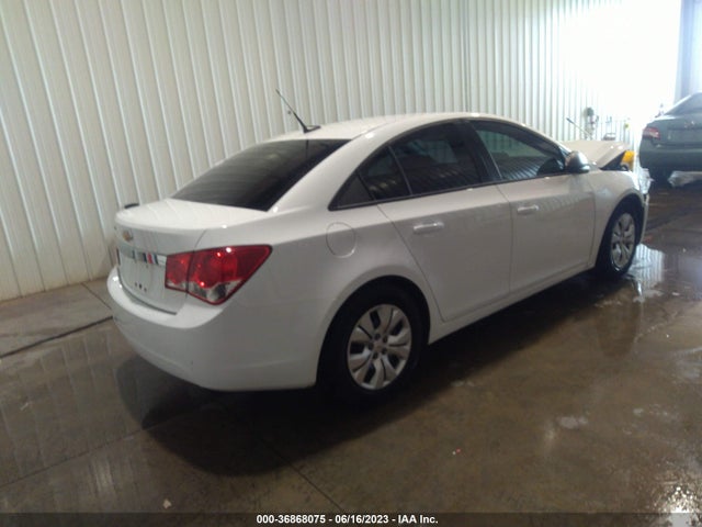2014 CHEVROLET CRUZE LS VIN: 1G1PA5SH8E7182033