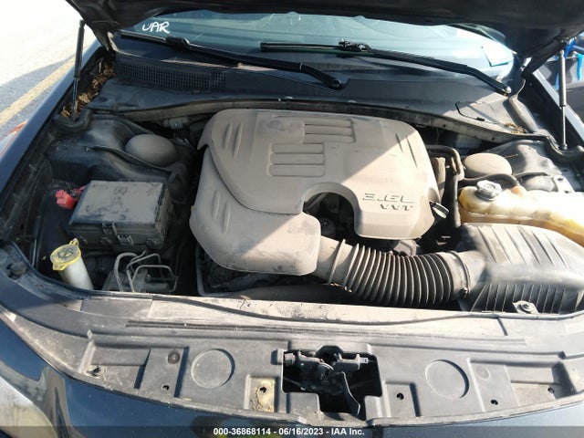 2C3CCAEG5EH206227 Chrysler 300 300c