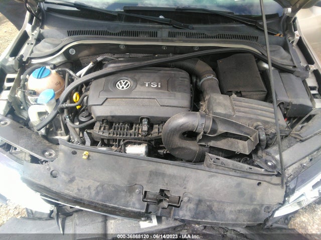 3VWD17AJ9EM235075 Volkswagen Jetta Sedan Se
