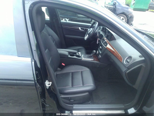 2013 MERCEDES-BENZ C-CLASS C 250 VIN: WDDGF4HB0DA824872