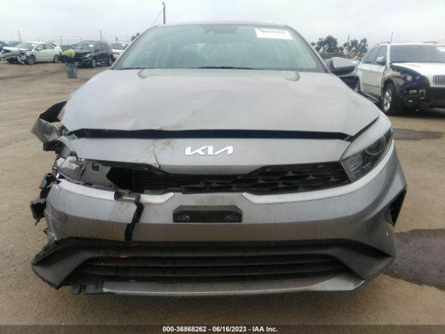 3KPF24AD8PE554840 KIA Forte Lxs
