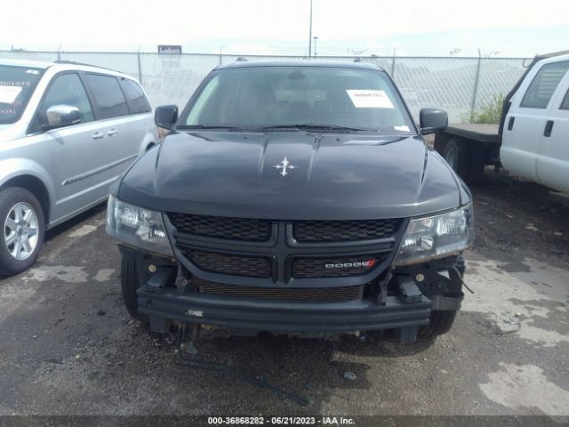 3C4PDCBB8KT856901 Dodge JOURNEY SE