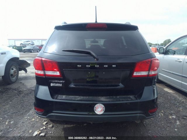 3C4PDCBB8KT856901 Dodge JOURNEY SE