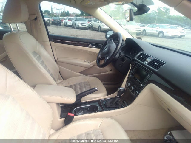 1VWCN7A3XEC050178 Volkswagen Passat Tdi Sel Premium