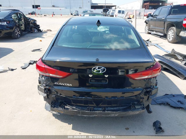 Hyundai ELANTRA SEL 2018 5NPD84LF5JH273621 Image 16