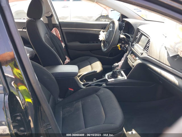 Hyundai ELANTRA SEL 2018 5NPD84LF5JH273621 Image 5