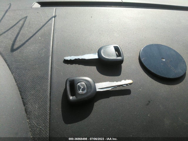 2006 MAZDA MAZDA3 I VIN: JM1BK12G061514596