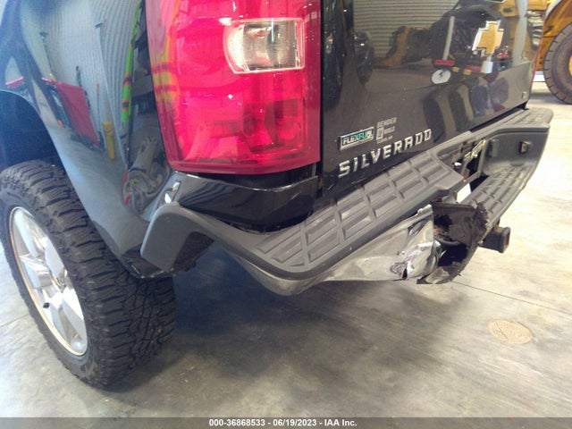 2011 CHEVROLET SILVERADO 1500 LT VIN: 3GCPCSE04BG182777