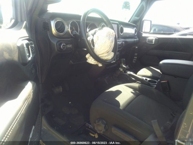 1C4HJXEN2NW110176 Jeep Wrangler Unlimited Sahara