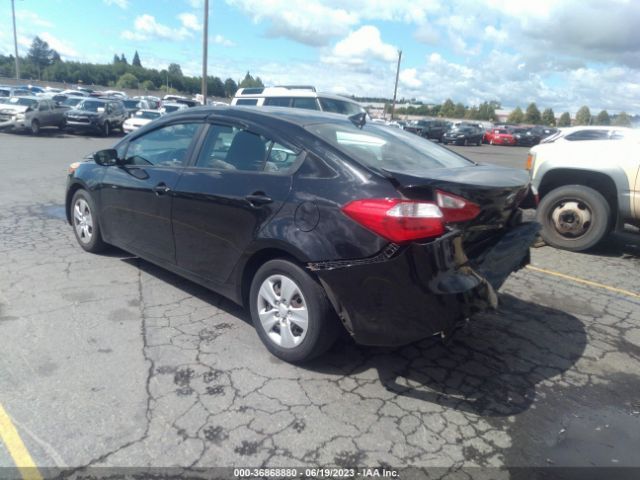 KNAFK4A67F5332590 KIA FORTE LX