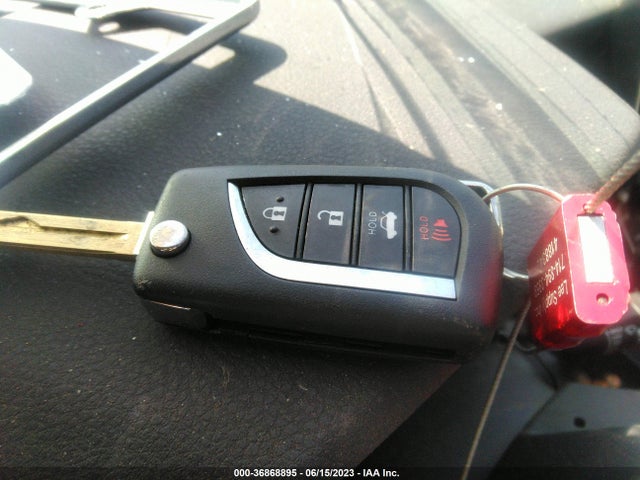Toyota CAMRY LE 2021 4T1C11AK2MU470735 Image 3