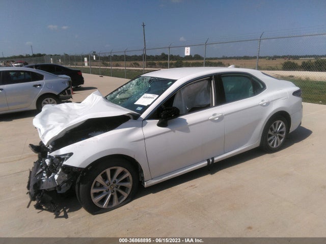 Toyota CAMRY LE 2021 4T1C11AK2MU470735 Image 2