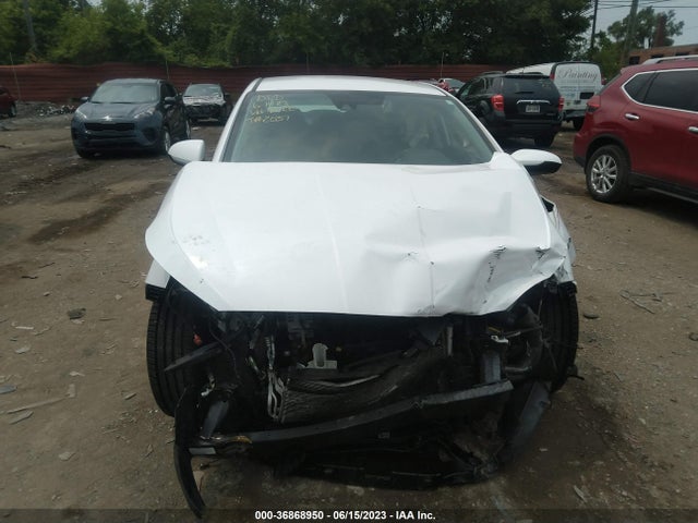 2020 HYUNDAI ELANTRA SEL VIN: 5NPD84LF2LH558022