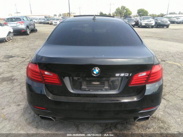 WBAKN9C51FD961095 BMW 5 Series 550i