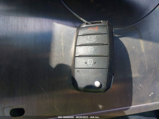KNDJN2A27K7025019 KIA Soul Base