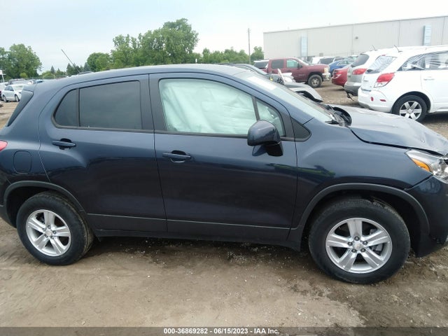 Chevrolet TRAX LS 2019 3GNCJNSB4KL182983 Image 13