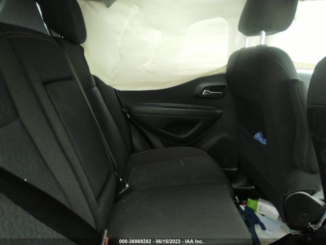 Chevrolet TRAX LS 2019 3GNCJNSB4KL182983 Image 8