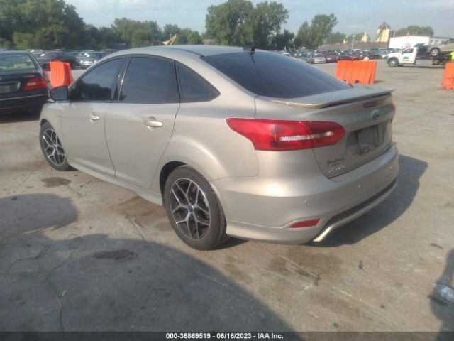 1FADP3F22GL245498 Ford FOCUS SE