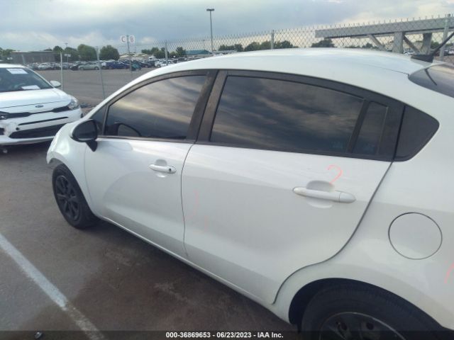 KNADM4A3XG6669886 KIA RIO LX