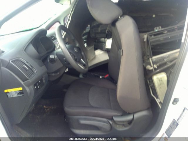 KNADM4A3XG6669886 KIA RIO LX