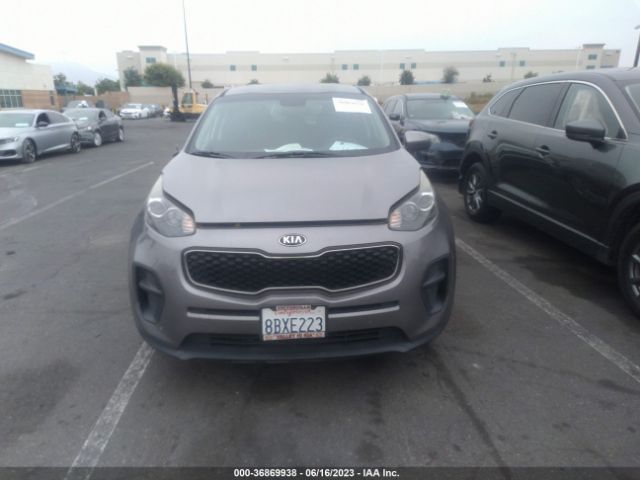 KNDPM3AC9J7337076 KIA Sportage Lx