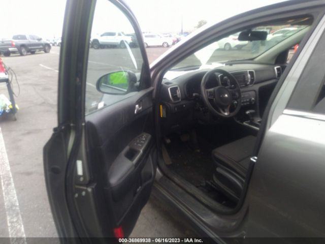 KNDPM3AC9J7337076 KIA Sportage Lx
