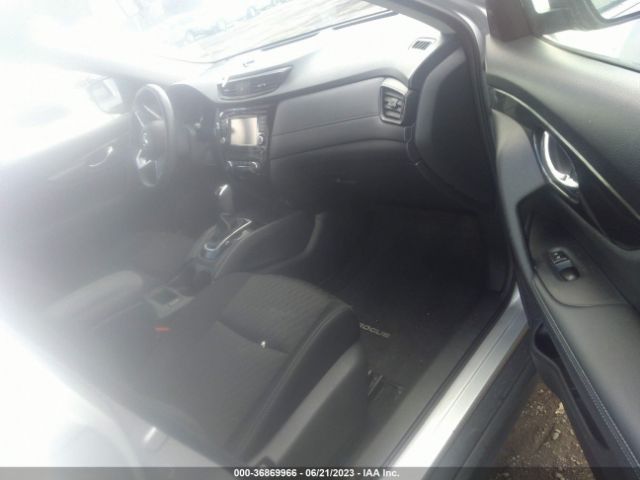 KNMAT2MV0LP510406 Nissan ROGUE SV