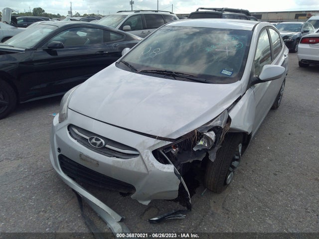 Hyundai ACCENT SE 2017 KMHCT4AEXHU200292 Image 2
