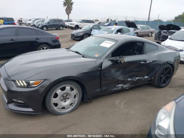 1FA6P8AM8F5388747 Ford Mustang V6