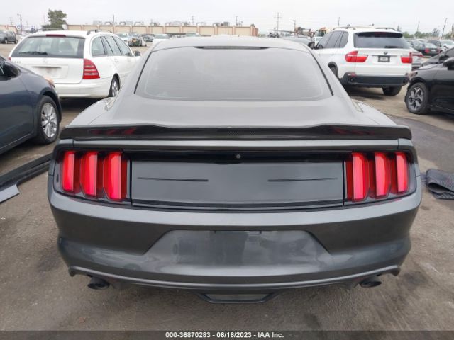 1FA6P8AM8F5388747 Ford Mustang V6