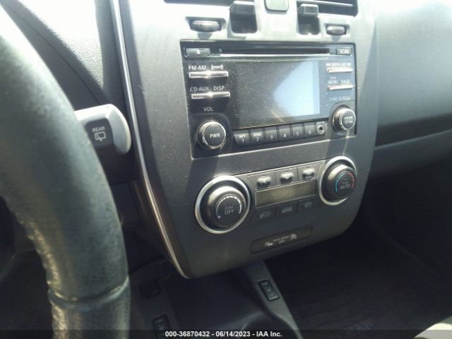 1N4AZ0CP9EC330590 Nissan LEAF S
