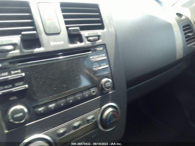 1N4AZ0CP9EC330590 Nissan LEAF S