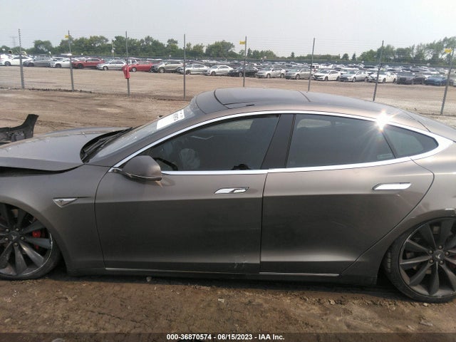2015 TESLA MODEL S 85D/P85D/90D/P90D VIN: 5YJSA1E43FF109635