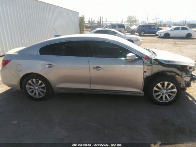1G4GB5GR8FF188858 Buick Lacrosse Leather