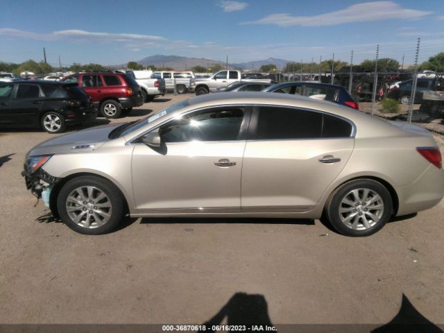 1G4GB5GR8FF188858 Buick Lacrosse Leather