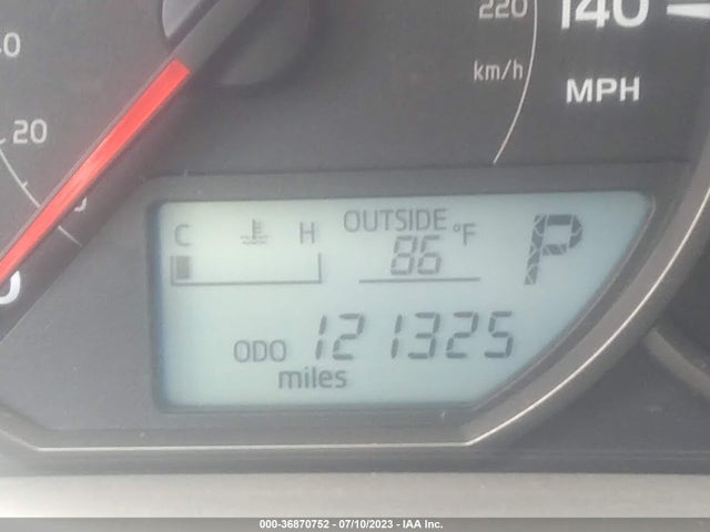 Toyota RAV4 LE 2016 JTMBFREV9GJ075266 Image 15