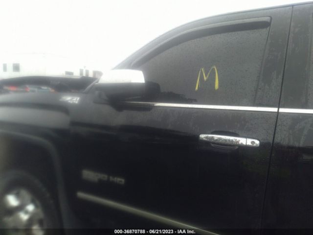 1GT12ZEG2FF556437 GMC Sierra 2500hd Slt