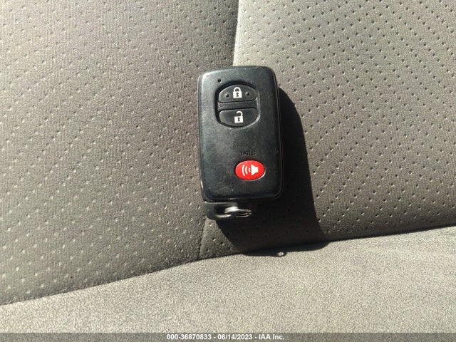 Toyota Prius Four/five/three/one/two 2014 JTDKN3DU0E0374527 Image 3