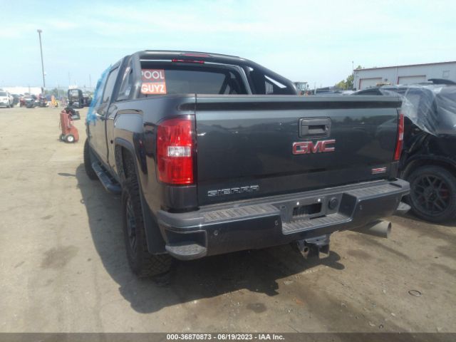 1GT12TEY2JF269226 GMC Sierra 2500hd Slt
