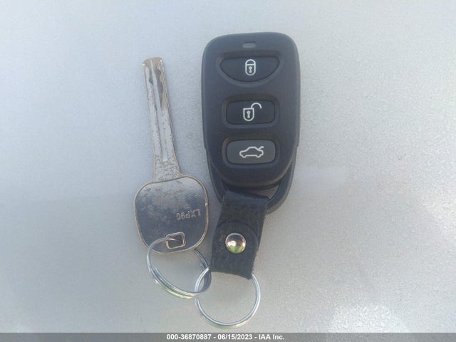 Hyundai SONATA GLS 2014 5NPEB4AC3EH907111 Image 3