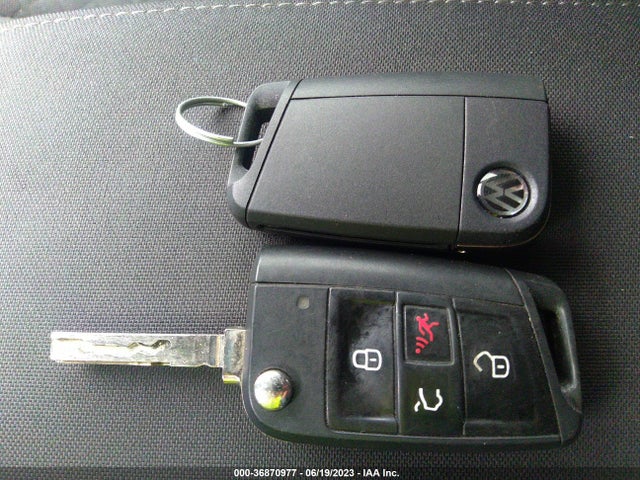 3VV1B7AX2LM143490 Volkswagen TIGUAN S
