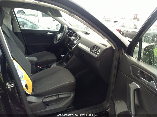 3VV1B7AX2LM143490 Volkswagen TIGUAN S