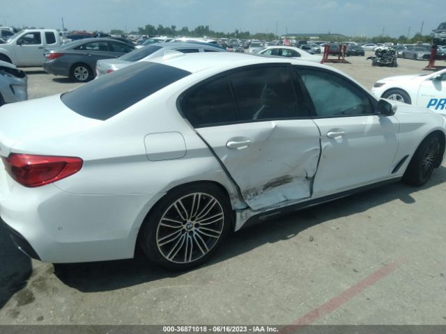 WBAJA5C52JG898516 BMW 5 Series 530i