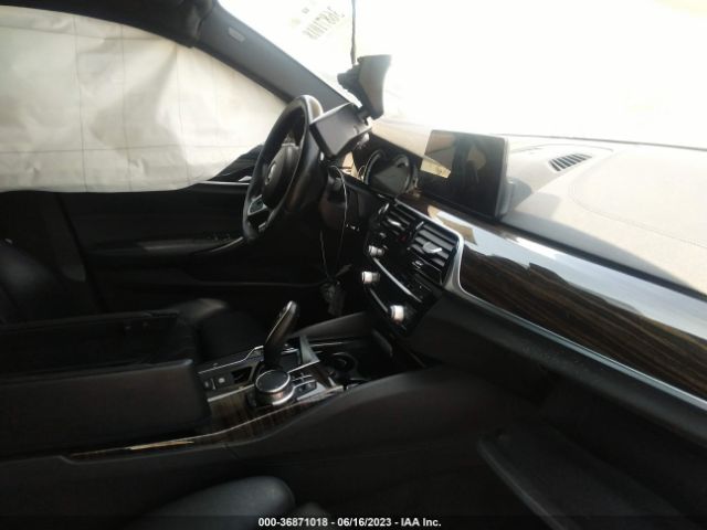 WBAJA5C52JG898516 BMW 5 Series 530i