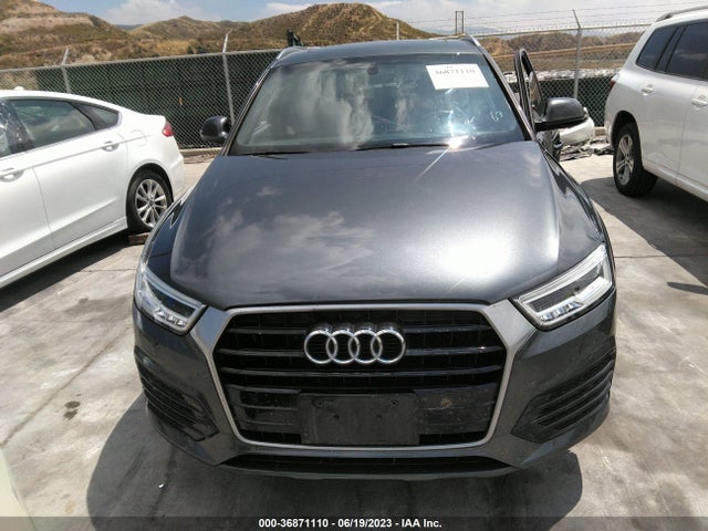 WA1HCCFSXJR004200 Audi Q3 Premium Plus