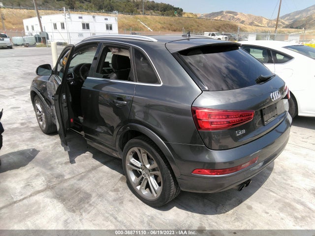 WA1HCCFSXJR004200 Audi Q3 Premium Plus