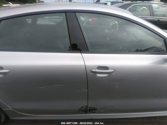 WAUW3AFC8JN053829 Audi A7 Premium Plus