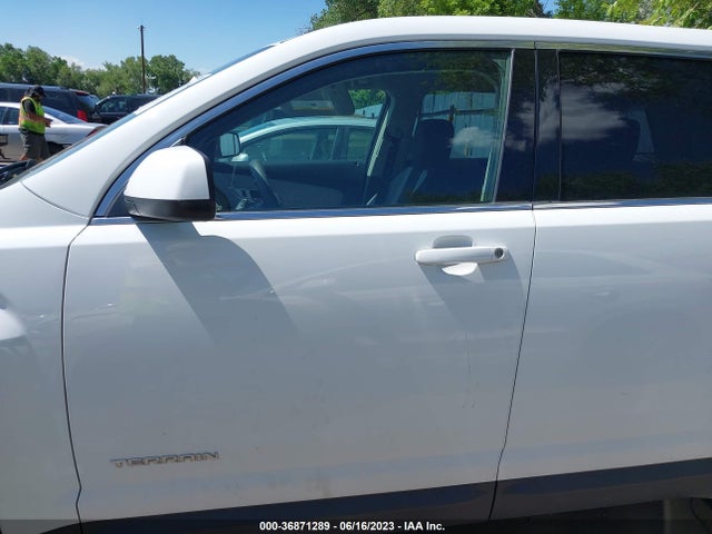 GMC Terrain Sle 2016 2GKALMEKXG6136025 Image 13