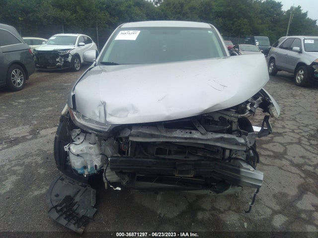 JA4AZ3A3XKZ024674 Mitsubishi Outlander Es/se/sel/le