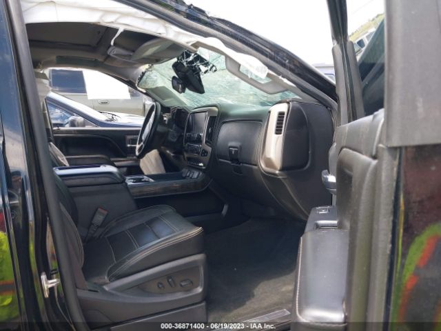 1GT12UE8XGF205059 GMC Sierra 2500hd Denali
